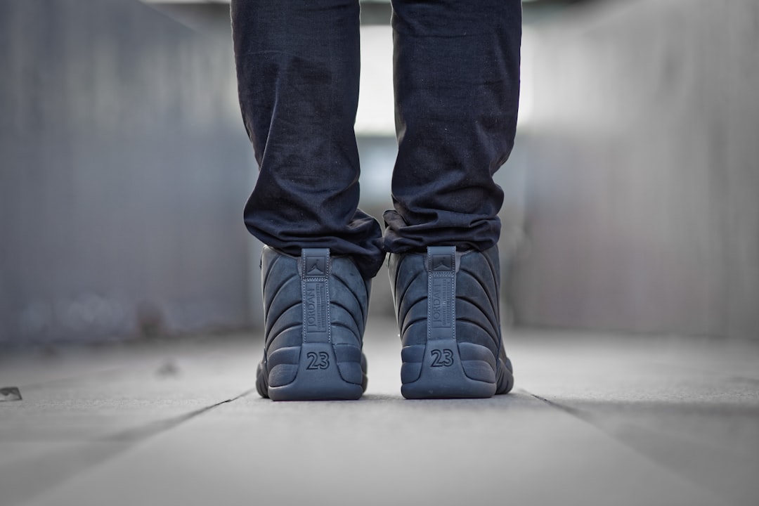 Photo bootcut jeans